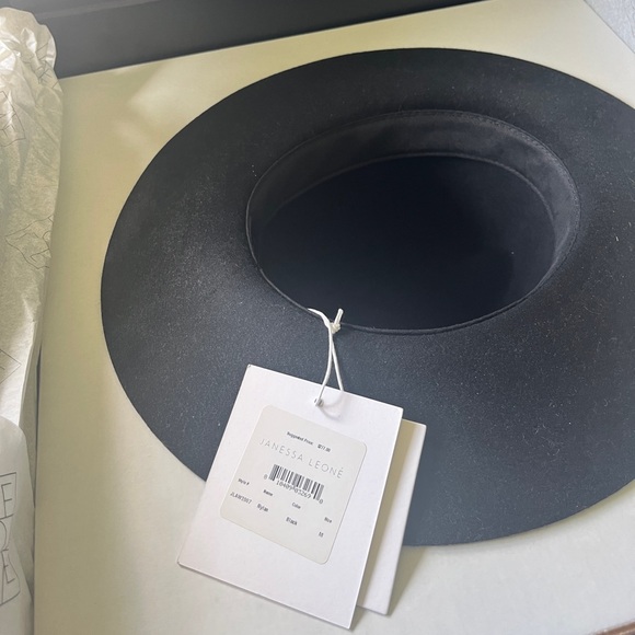Janessa Leone Rylan 100% wool black hat. Size medium. New with tags & hat box. - Picture 9 of 11